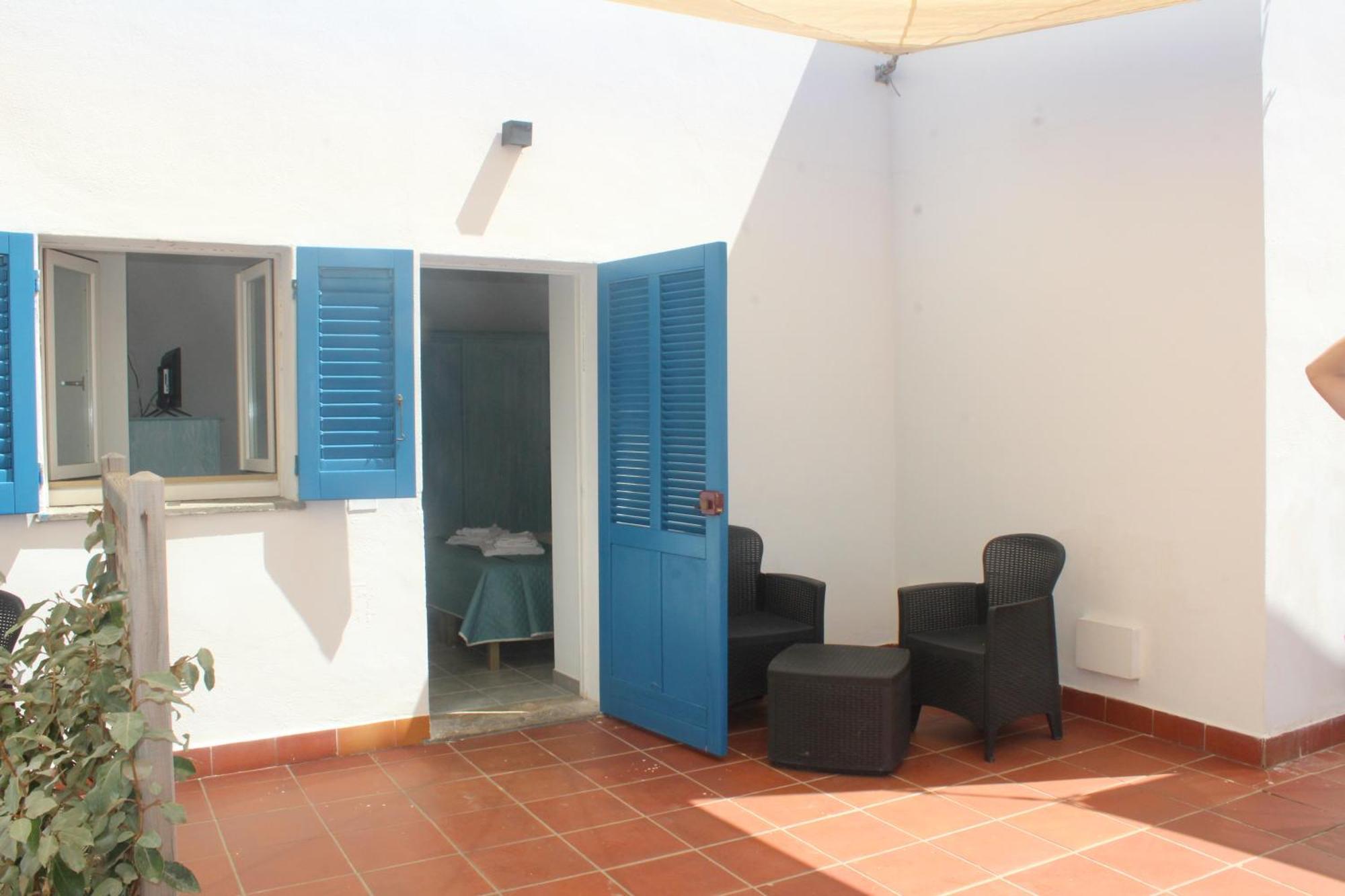 Double or Twin Room Sea View