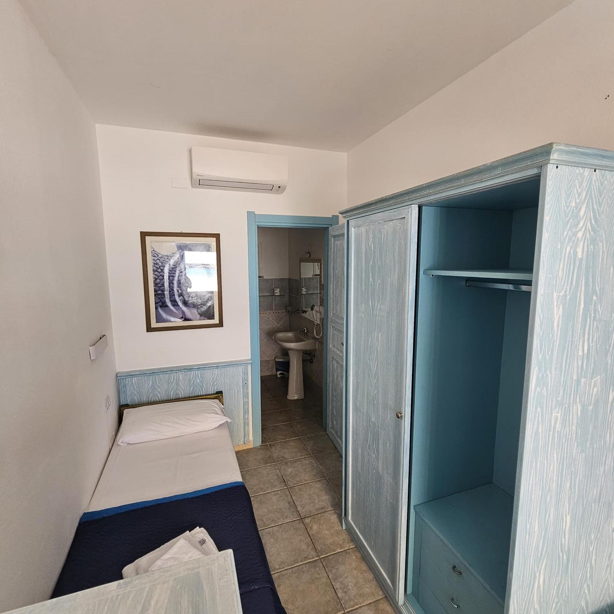 Standard Single Room Sea View