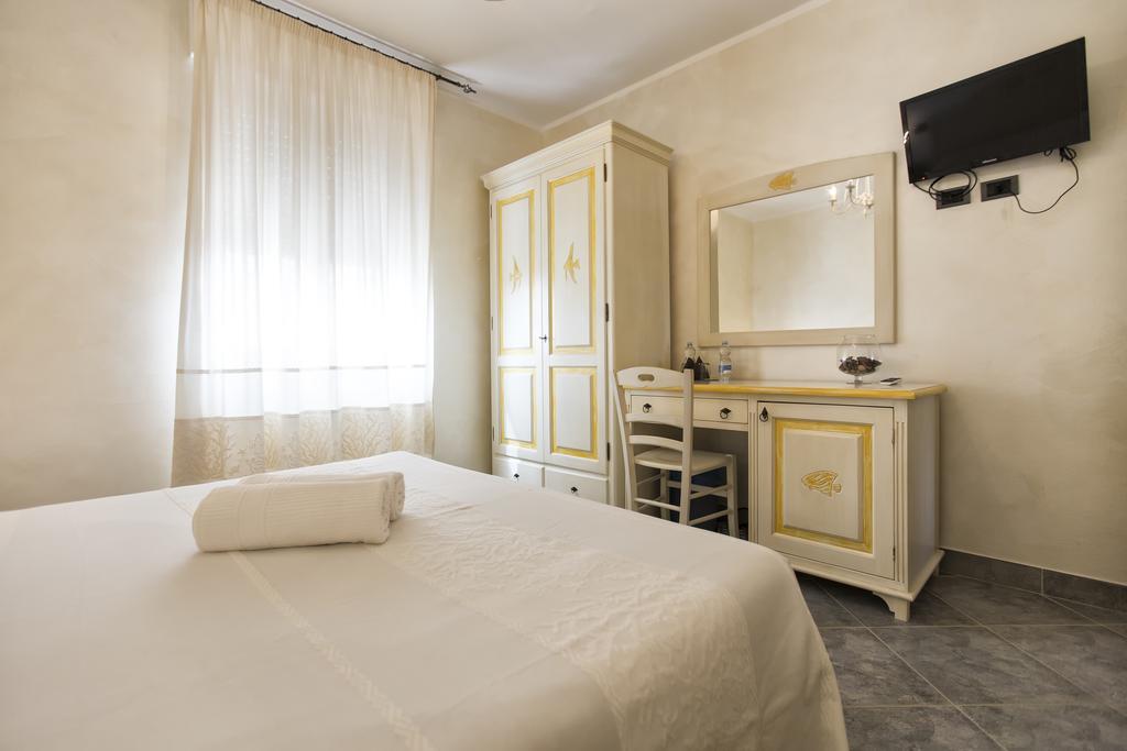 Camera Familiare con Bagno Privato