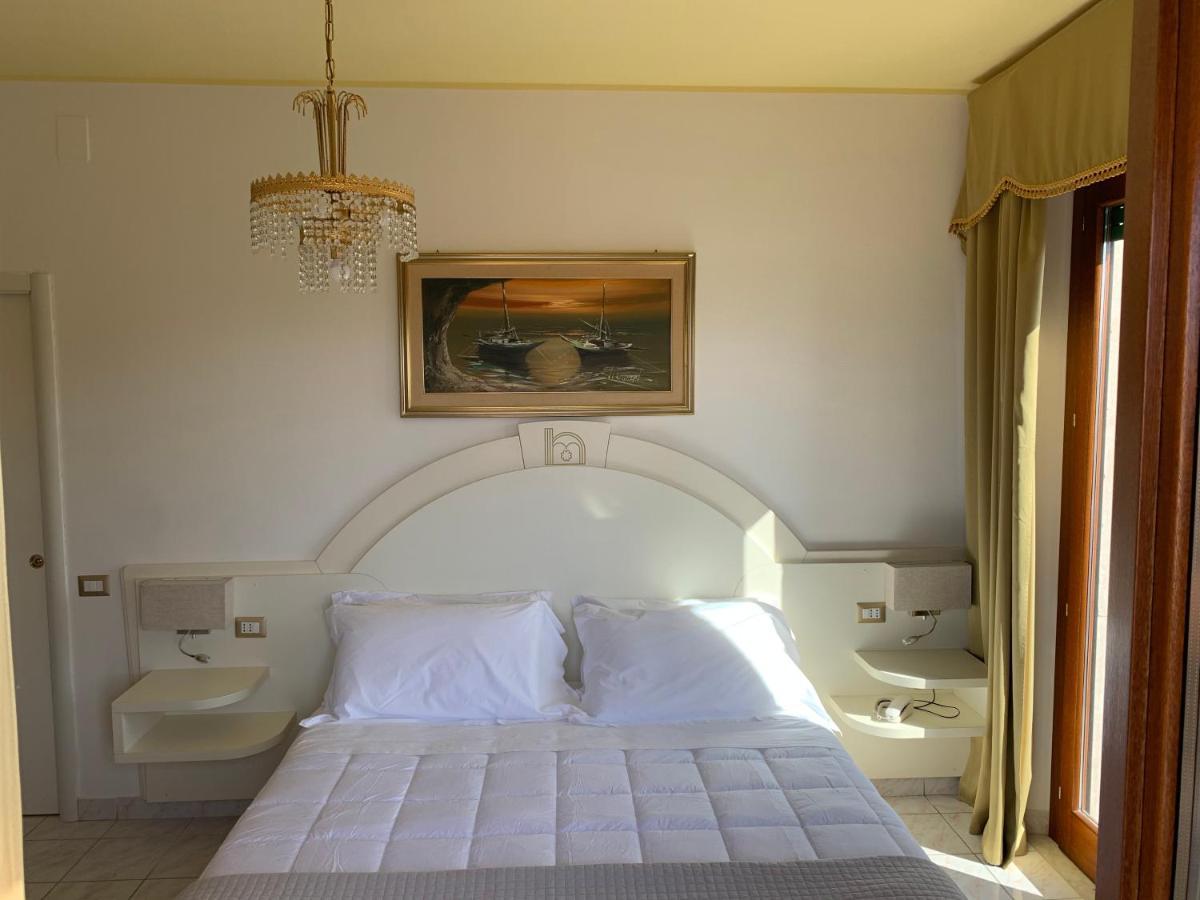 Double or Twin Room Balcony Sea View