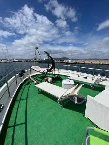 Boat & Breakfast Alicudi-1