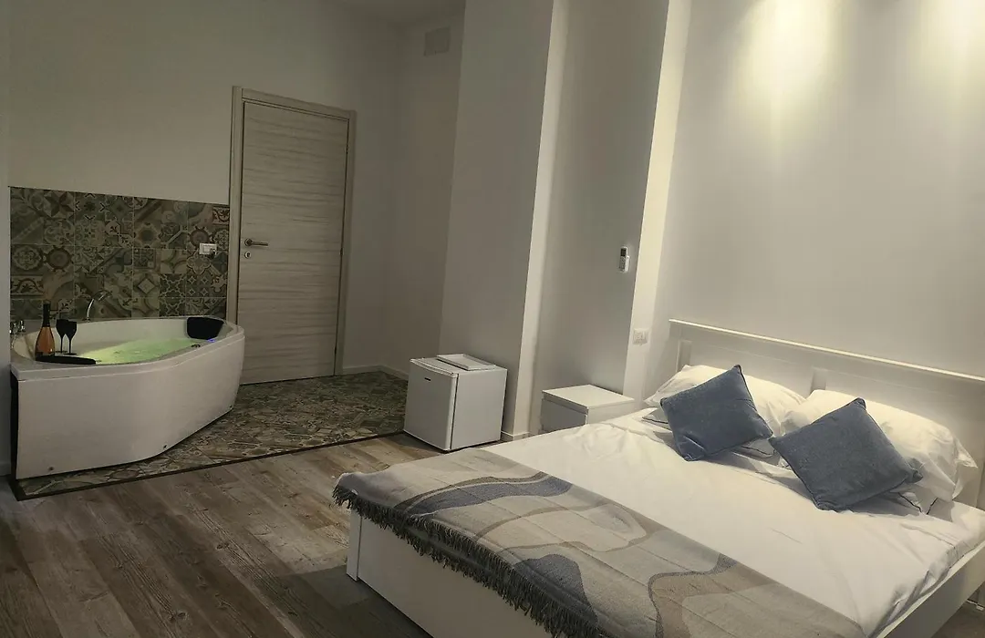 Orange Boutique Rooms-1