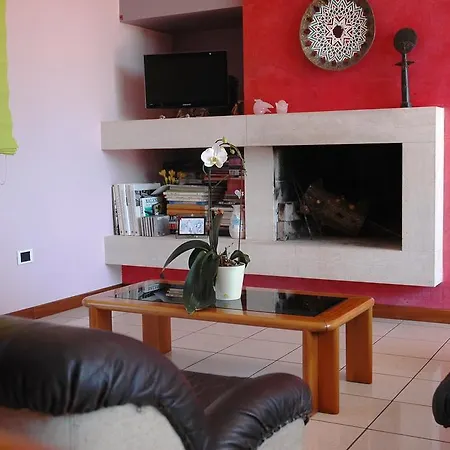 Liana Guest House-2